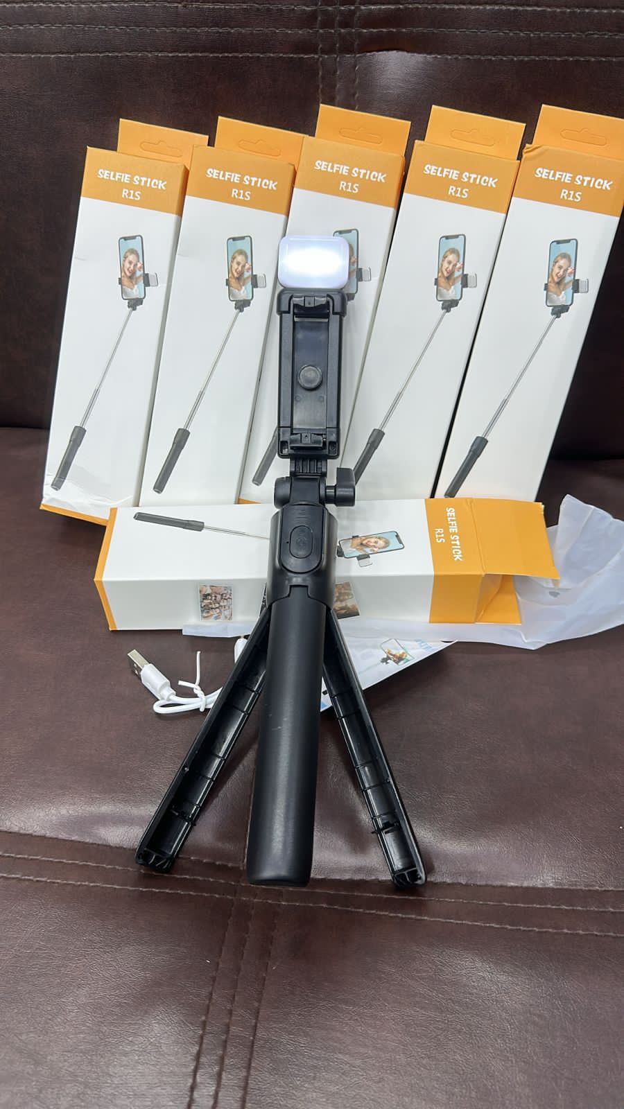 R1s Bluetooth Selfie Stick Tripod